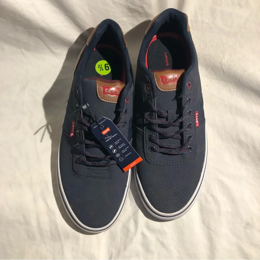 Levi Miles Sneakers Navy Blue Size 9.5 Mens NWT Flat Shoes - Picture 3 of 5